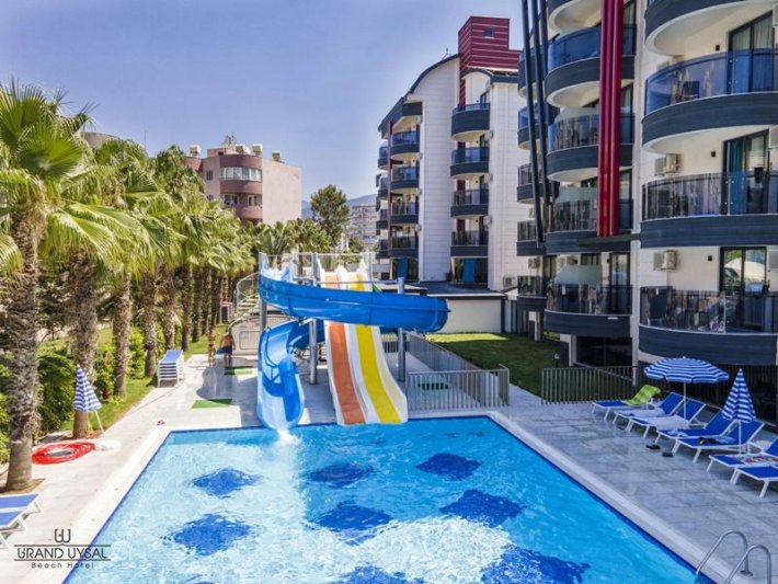 Alanya utazás Grand Uysal Beach Hotel
