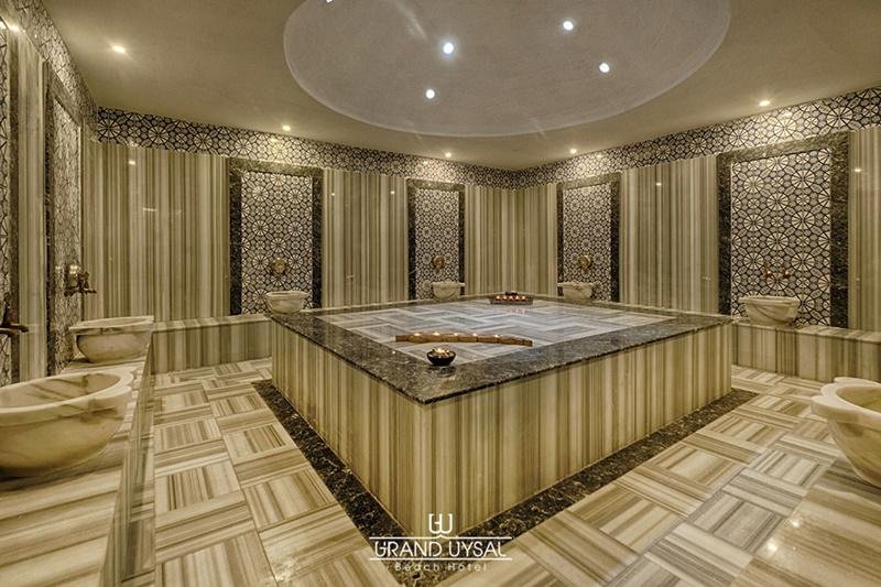 Alanya utazás Grand Uysal Beach Hotel