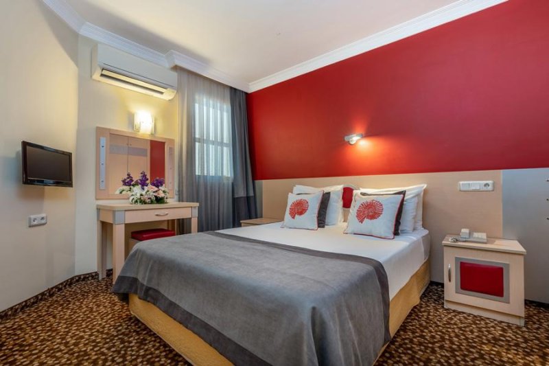 Kemer utazás Grand Viking Hotel