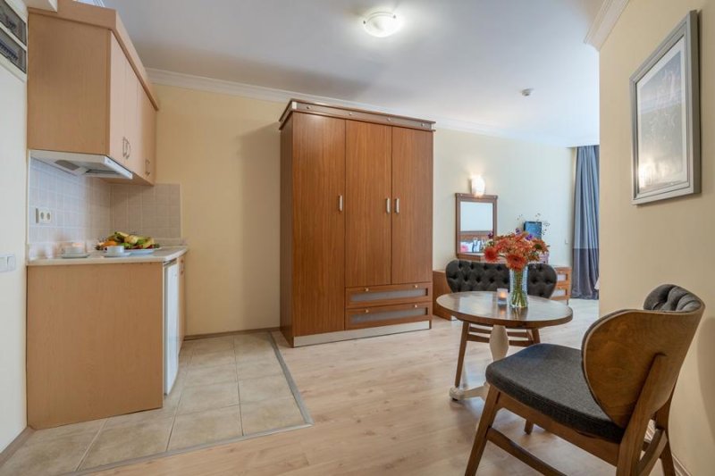 Kemer utazás Grand Viking Hotel