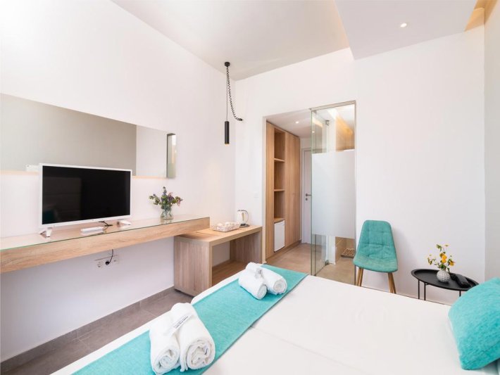 Rodosz Theologos utazás Happy Days