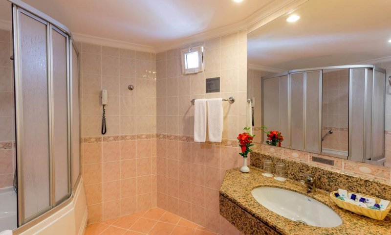 Alanya utazás Holiday Park Resort