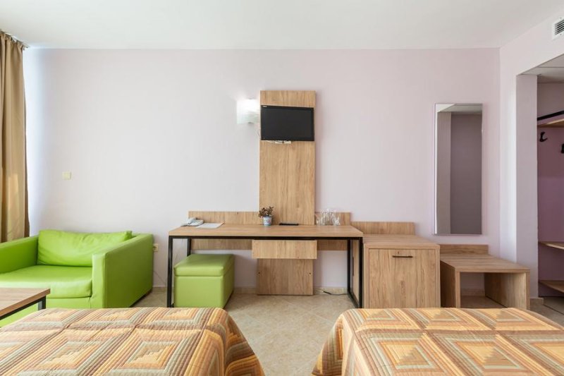 Napospart utazás Ivana Palace 