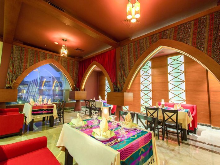 Hurghada utazás Jasmine Palace Resort