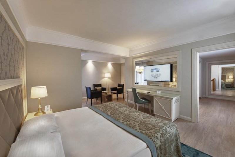 Észak-Ciprus utazás Kaya Artemis Resort & Casino