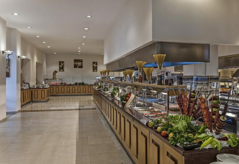 Észak-Ciprus utazás Kaya Artemis Resort & Casino