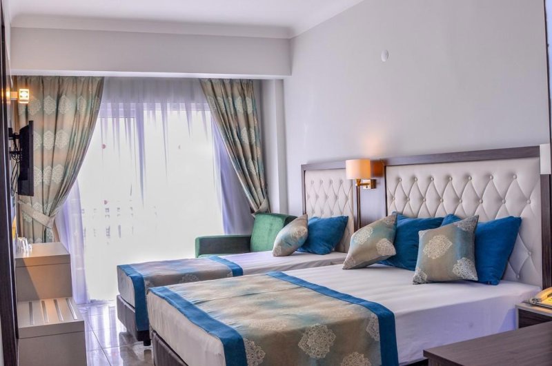 Alanya utazás Kleopatra Golden Beach