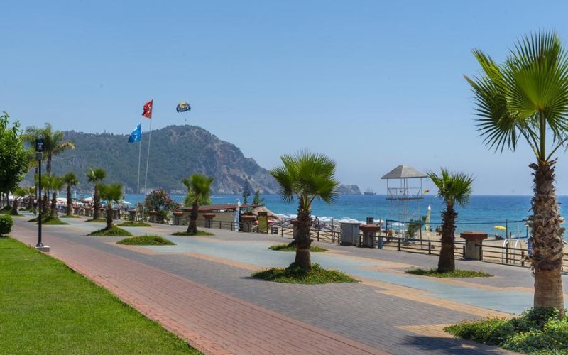 Alanya utazás Kleopatra Life Beach