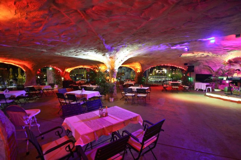 Napospart utazás Kotva Hotel