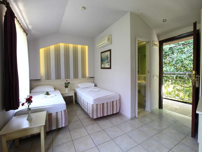 Side utazás Leda Beach Hotel