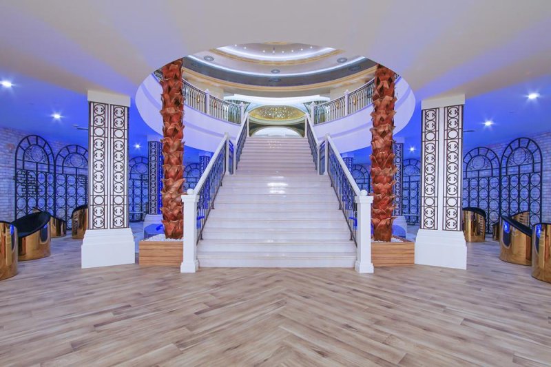 Észak-Ciprus utazás Limak Cyprus Deluxe Hotel