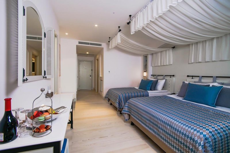 Észak-Ciprus utazás Limak Cyprus Deluxe Hotel