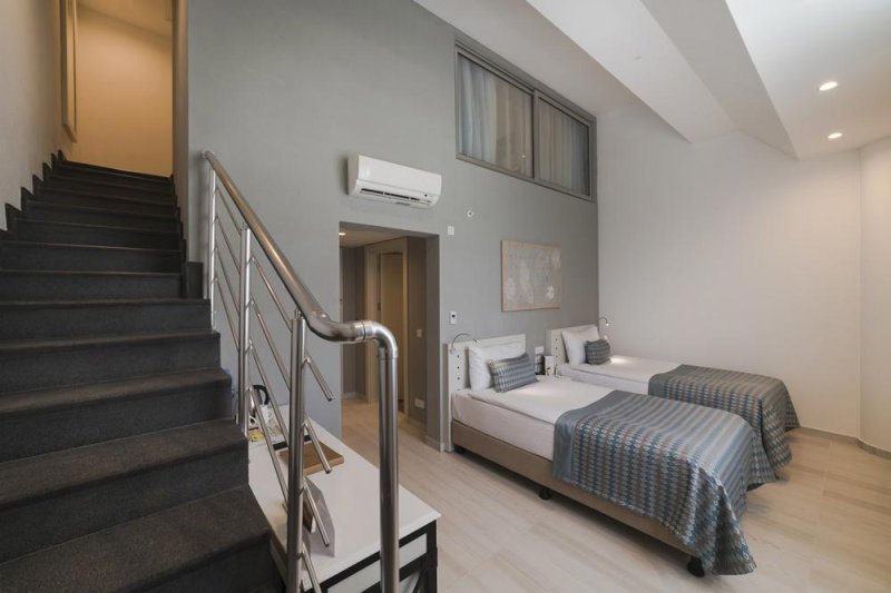 Észak-Ciprus utazás Limak Cyprus Deluxe Hotel