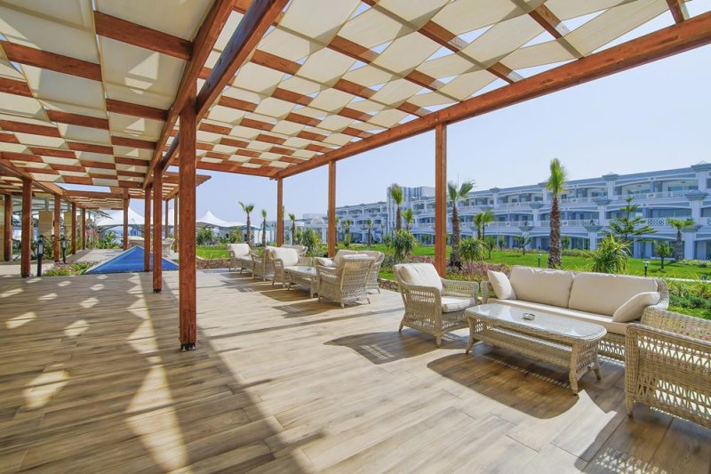 Észak-Ciprus utazás Limak Cyprus Deluxe Hotel