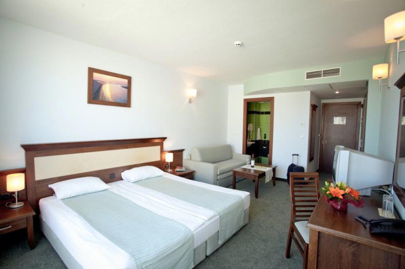 Napospart utazás Lion Hotel Sunny Beach