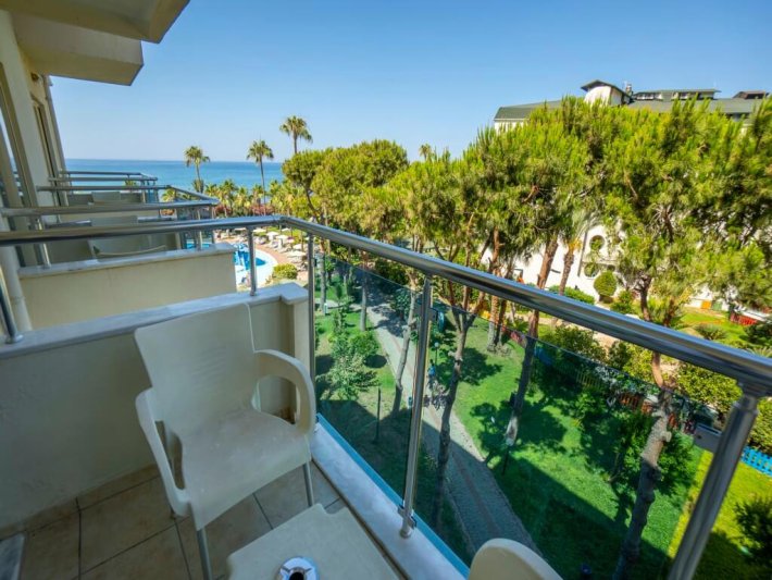 Alanya utazás Mc Beach Park Resort