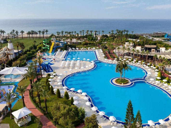 Antalya utazás üdülés Antalya Miracle Resort Hotel