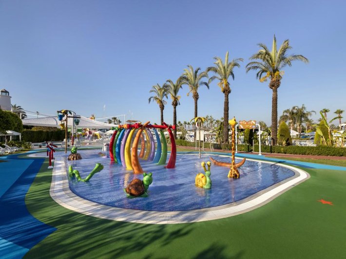 Antalya utazás üdülés Antalya Miracle Resort Hotel