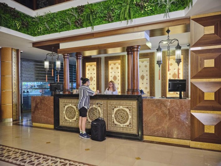 Alanya utazás Nox Inn Club