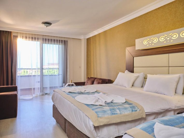 Alanya utazás Nox Inn Club