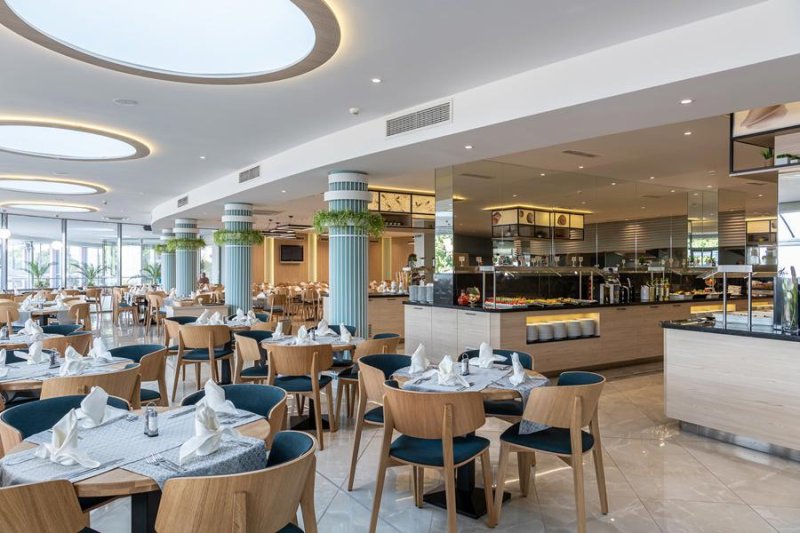 Napospart utazás Neptun Beach