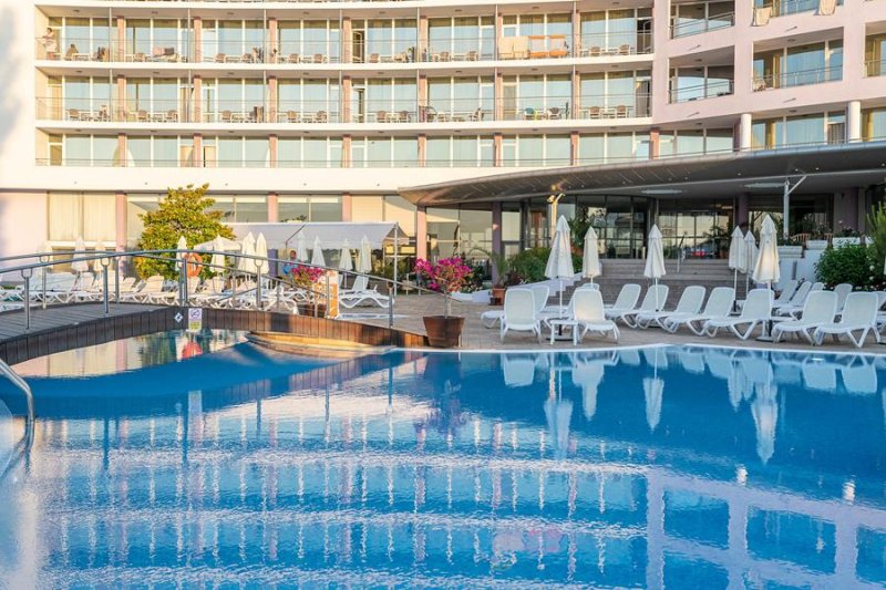 Napospart utazás Neptun Beach