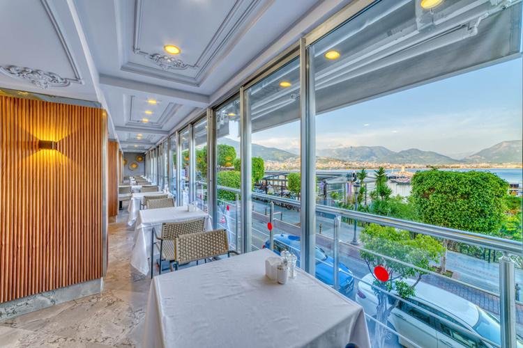 Alanya utazás Numa Port Hotel