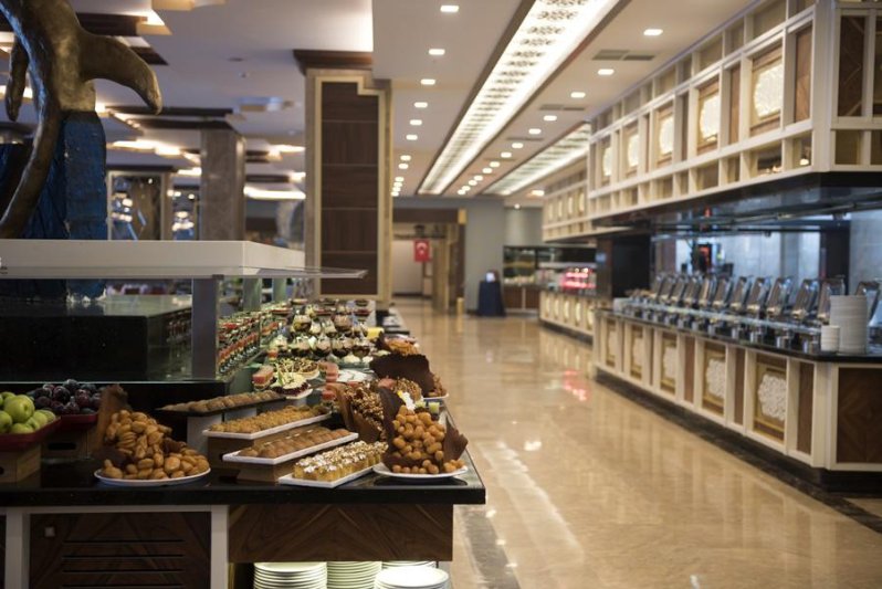 Alanya utazás Öz Hotels Sui Resort Hotel