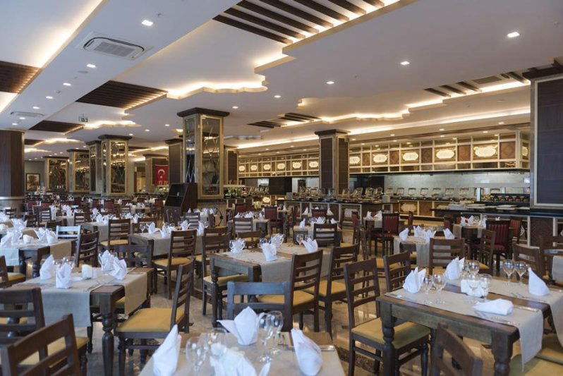 Alanya utazás Öz Hotels Sui Resort Hotel