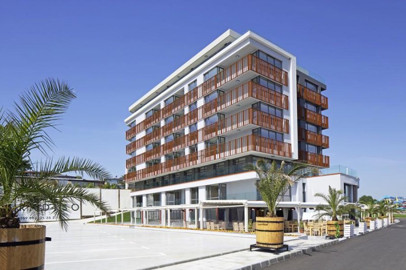 Neszebar utazás Paradiso Aparthotel