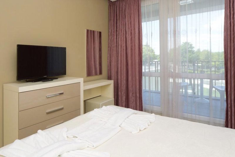 Neszebar utazás Paradiso Aparthotel