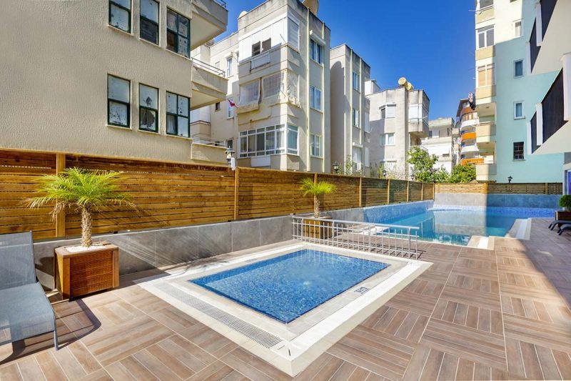 Alanya utazás Royalisa City Apart Hotel