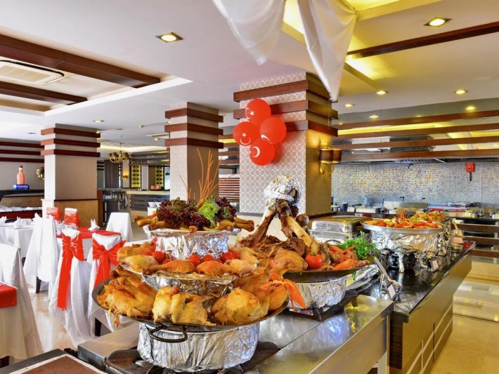 Side utazás Corolla Hotel