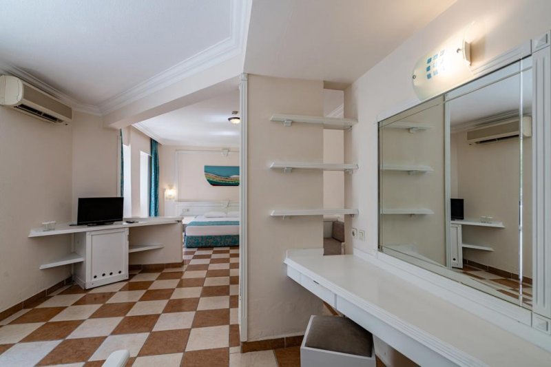 Alanya utazás The Garden Beach Hotel