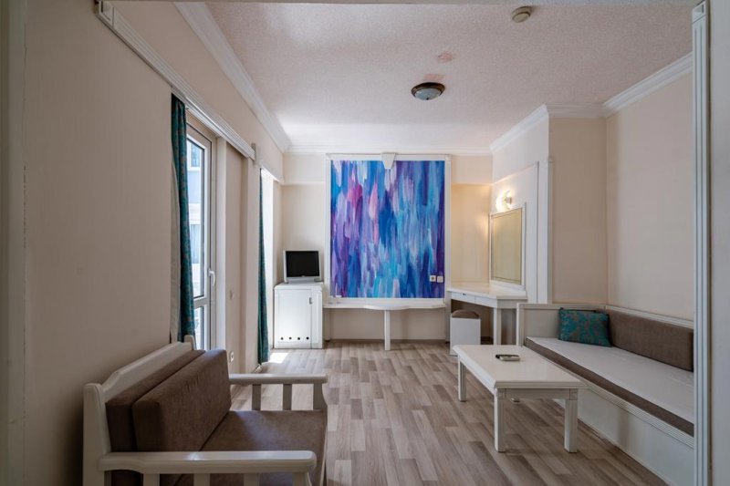 Alanya utazás The Garden Beach Hotel