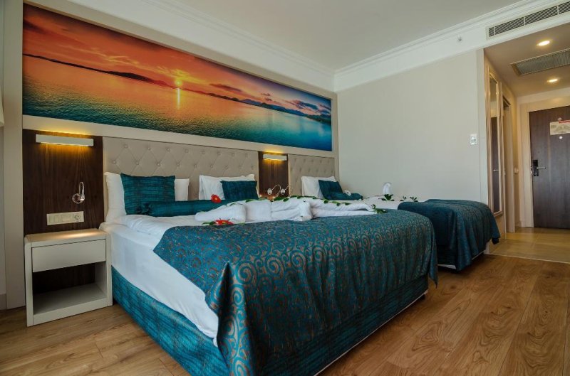 Alanya utazás Lumos Deluxe Resort Spa