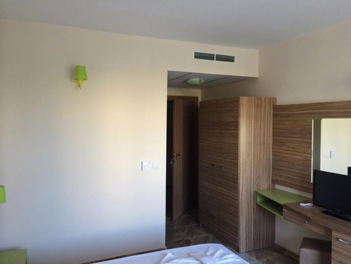 Napospart utazás Tia Maria Hotel