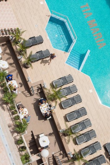 Napospart utazás Tia Maria Hotel