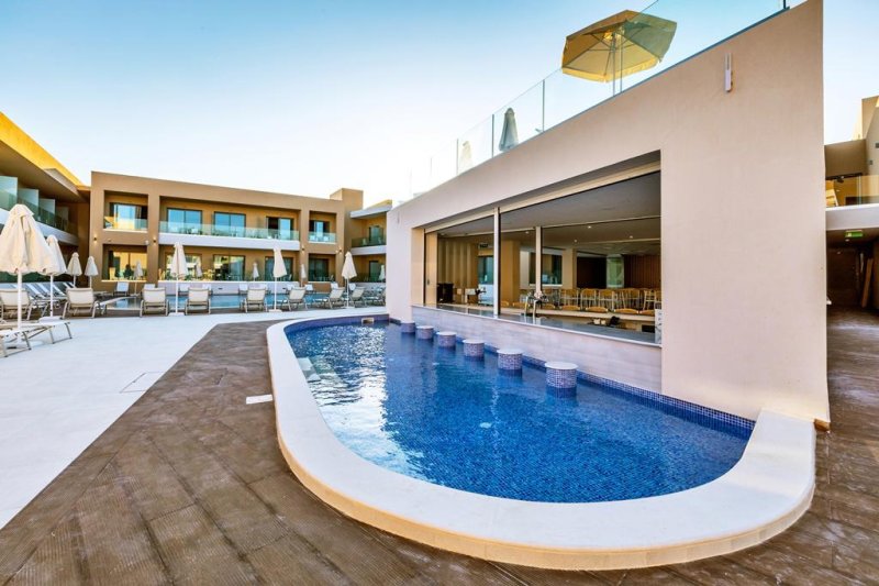 Zakynthos Laganas utazás White Olive Elite Hotel