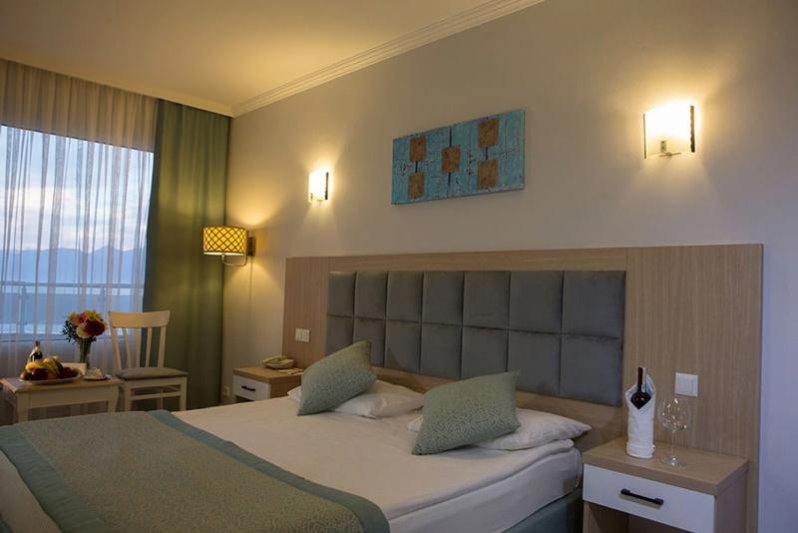 Antalya utazás Adonis Hotel