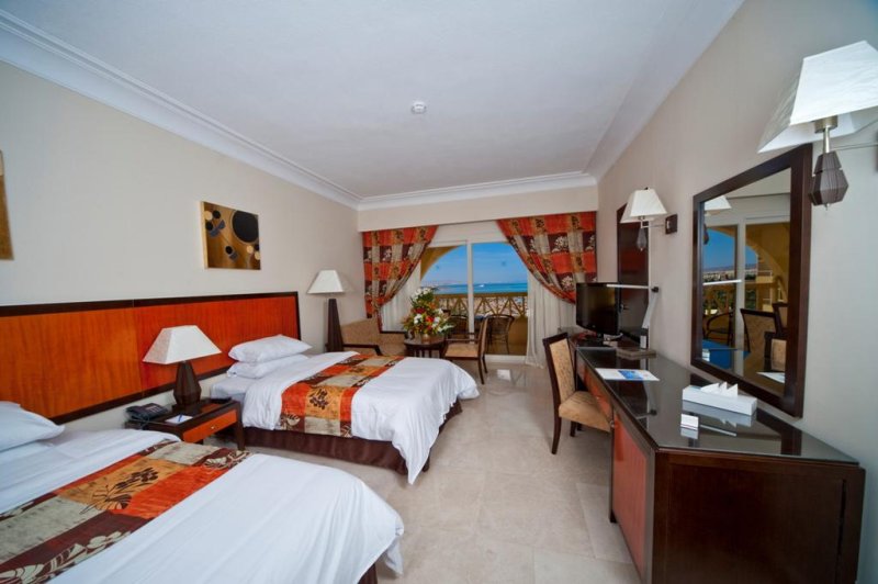 Hurghada utazás Amc Royal Hotel & Spa