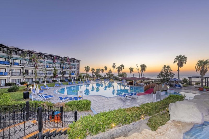 Kemer utazás Armas Labada