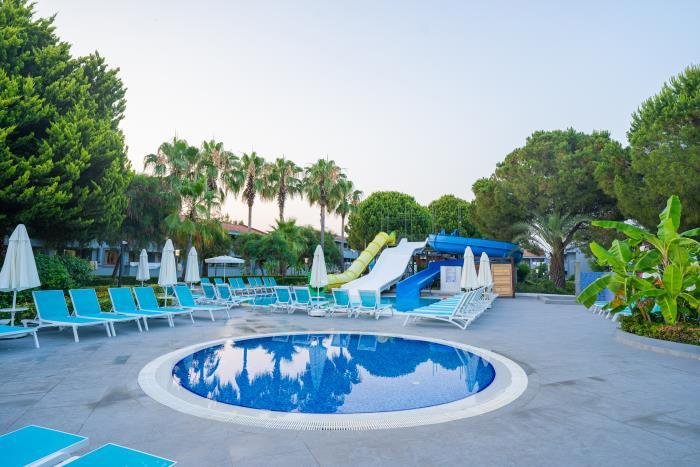 Side utazás Master Family Club Hotel