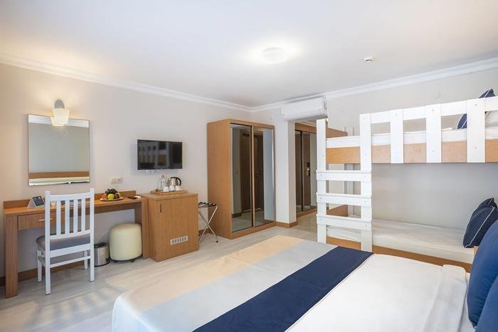 Side utazás Master Family Club Hotel