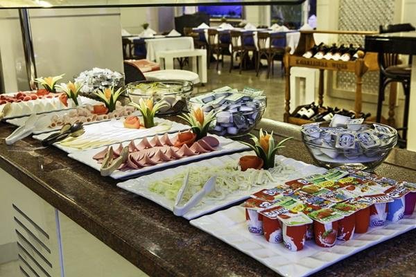 Alanya utazás May Flower Hotel