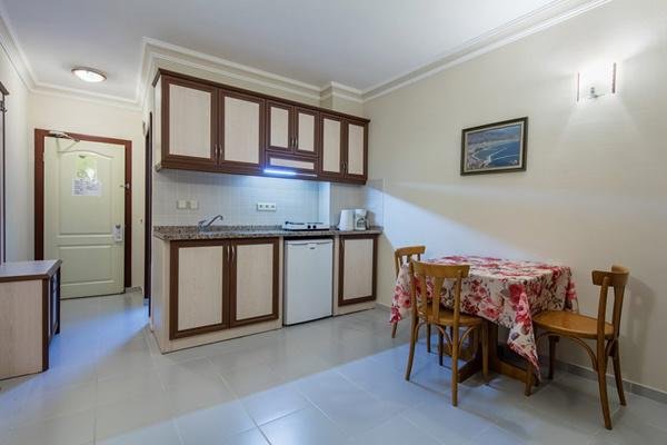 Alanya utazás May Flower Hotel