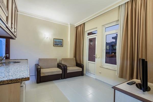 Alanya utazás May Flower Hotel