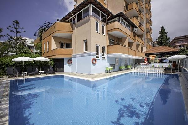 Alanya utazás May Flower Hotel