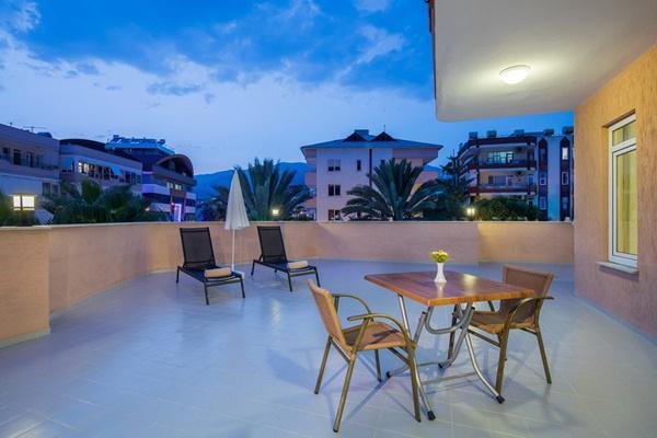 Alanya utazás May Flower Hotel