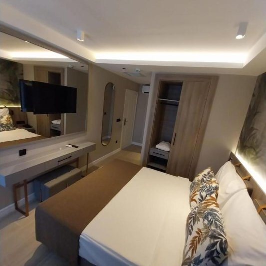 Alessia Hotel & Spa Side